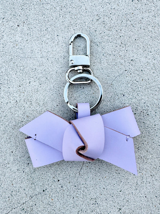 BOW leather keychain - Lavender