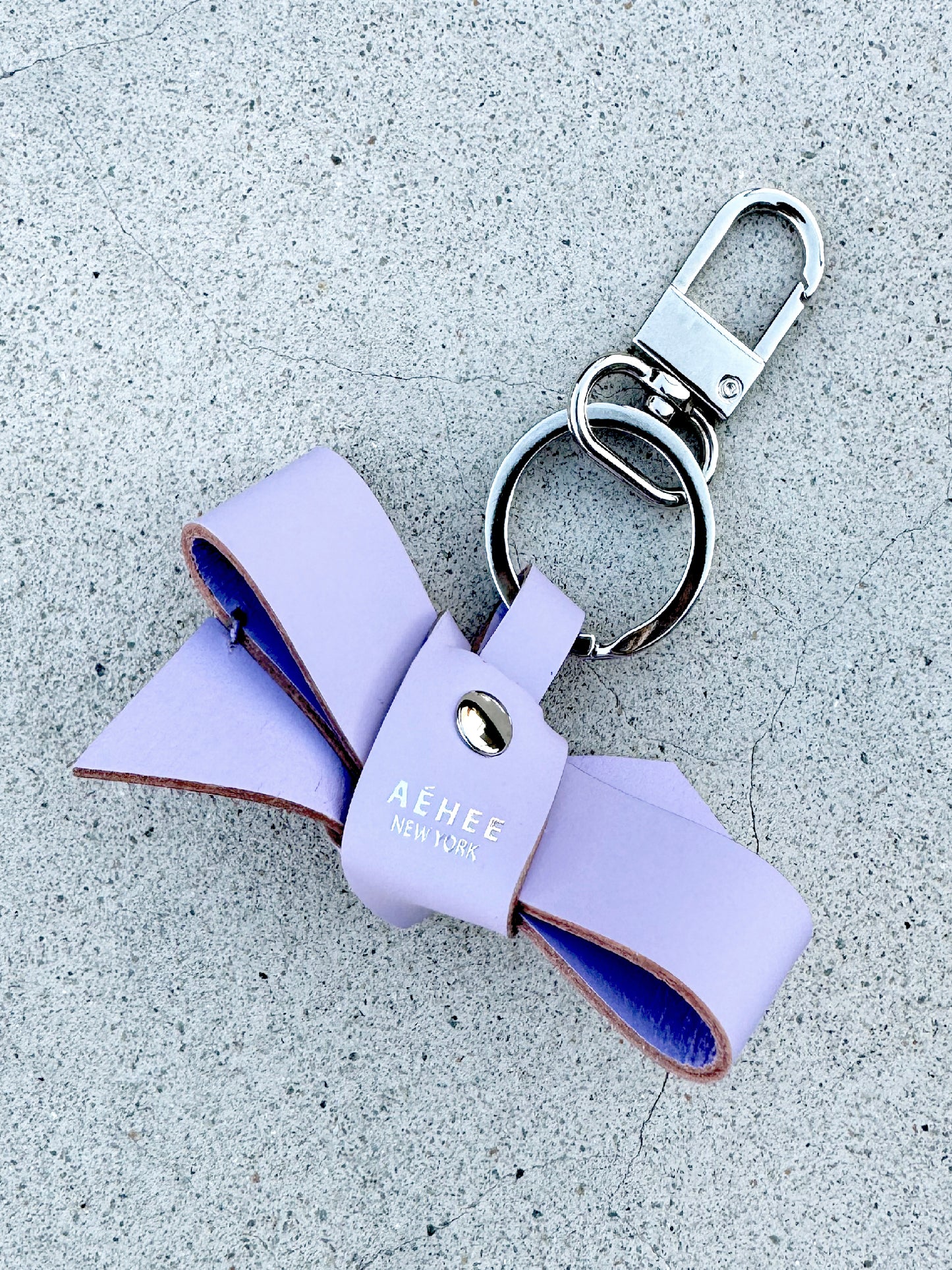 BOW leather keychain - Lavender